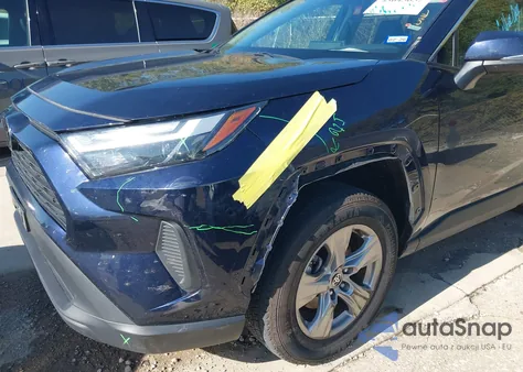 2024 Toyota Rav4 Xle z USA, uszkodzony, nr VIN 2T3W1RFV9RW324054